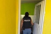 Madryn: Allanaron a una mujer por usar la tarjeta de un veterano de Malvinas para millonarias compras online