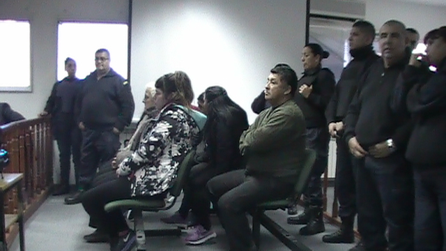 La sala estuvo colmada con fuerte presencia policial
