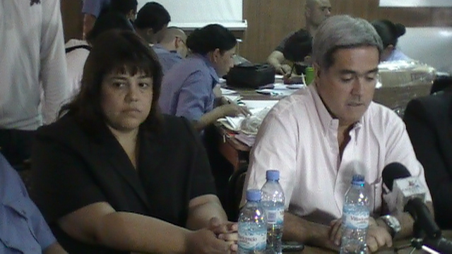 El procurador general y la fiscal jefe de Trelew en plena conferencia de prensa
