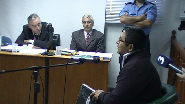Carlos Treuquil declara durante el juicio oral