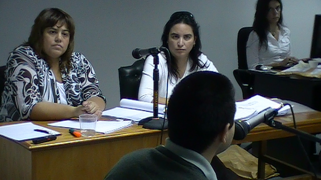 La Fiscalía preguntando a un testigo