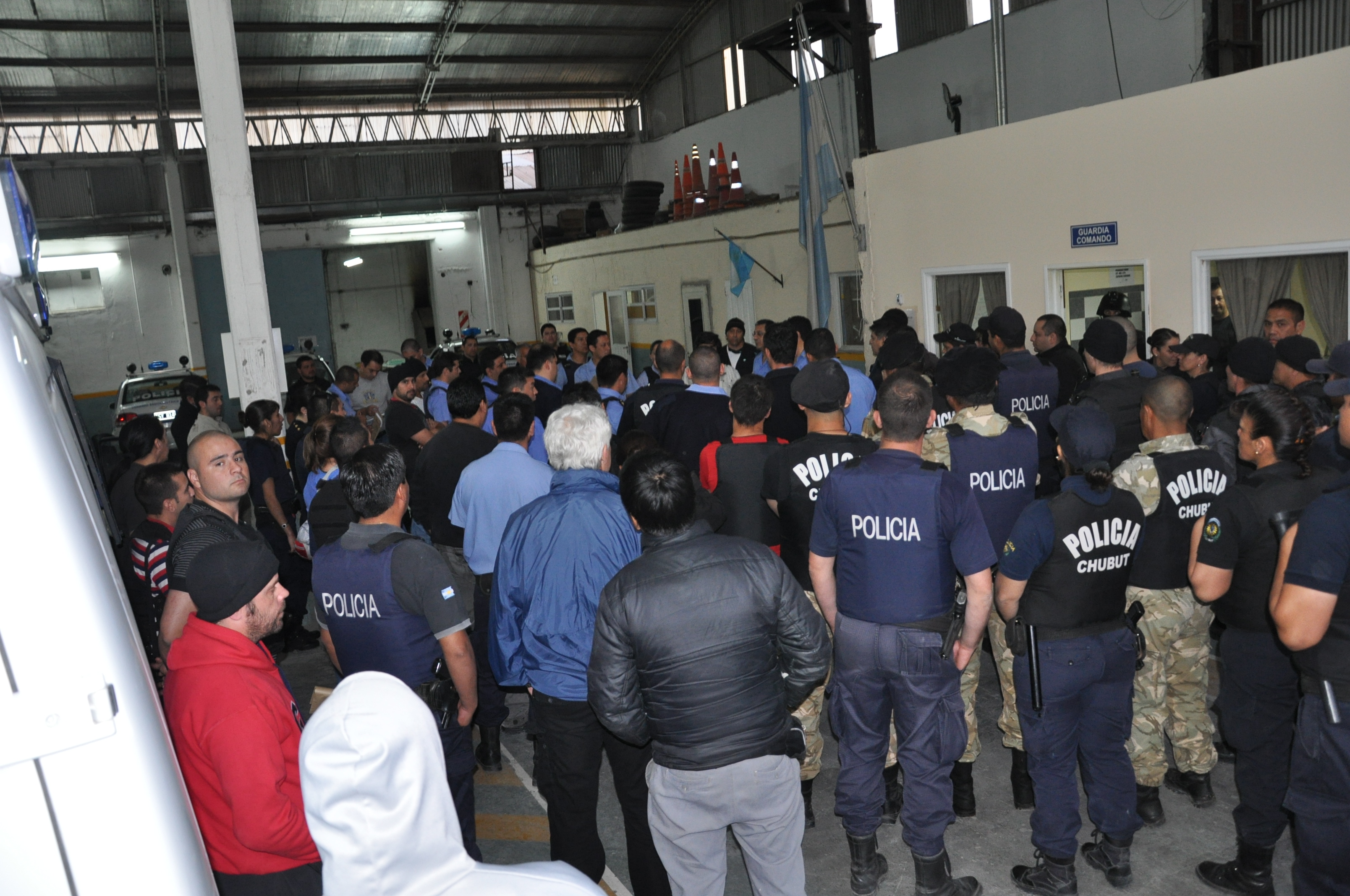 Los efectivos se reunieron a hora temprana